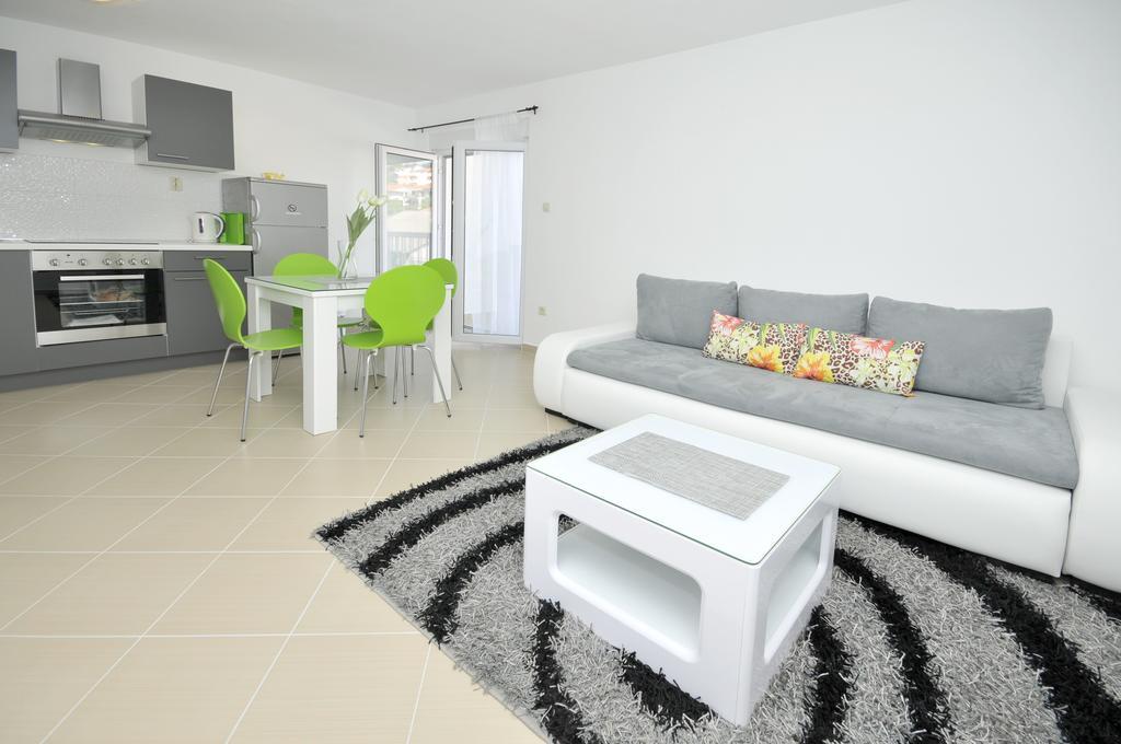 Apartmani Mijatovic 特罗吉尔 外观 照片